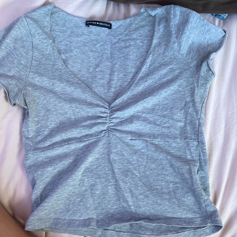 new barley worn brandy melville crop